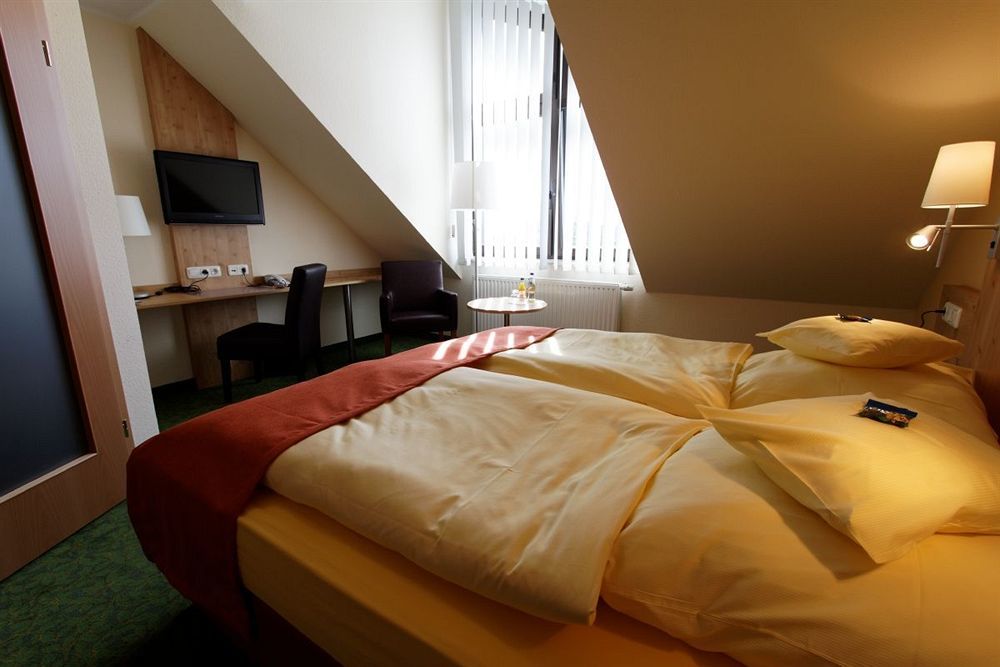 Hotel Und Landgasthof Zum Bockshahn Spessart  Zewnętrze zdjęcie